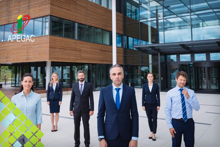 Como desenvolver competências de liderança e trabalho em equipa no sector dos condomínios? Como desenvolver competências de liderança e trabalho em equipa no sector dos condomínios?
